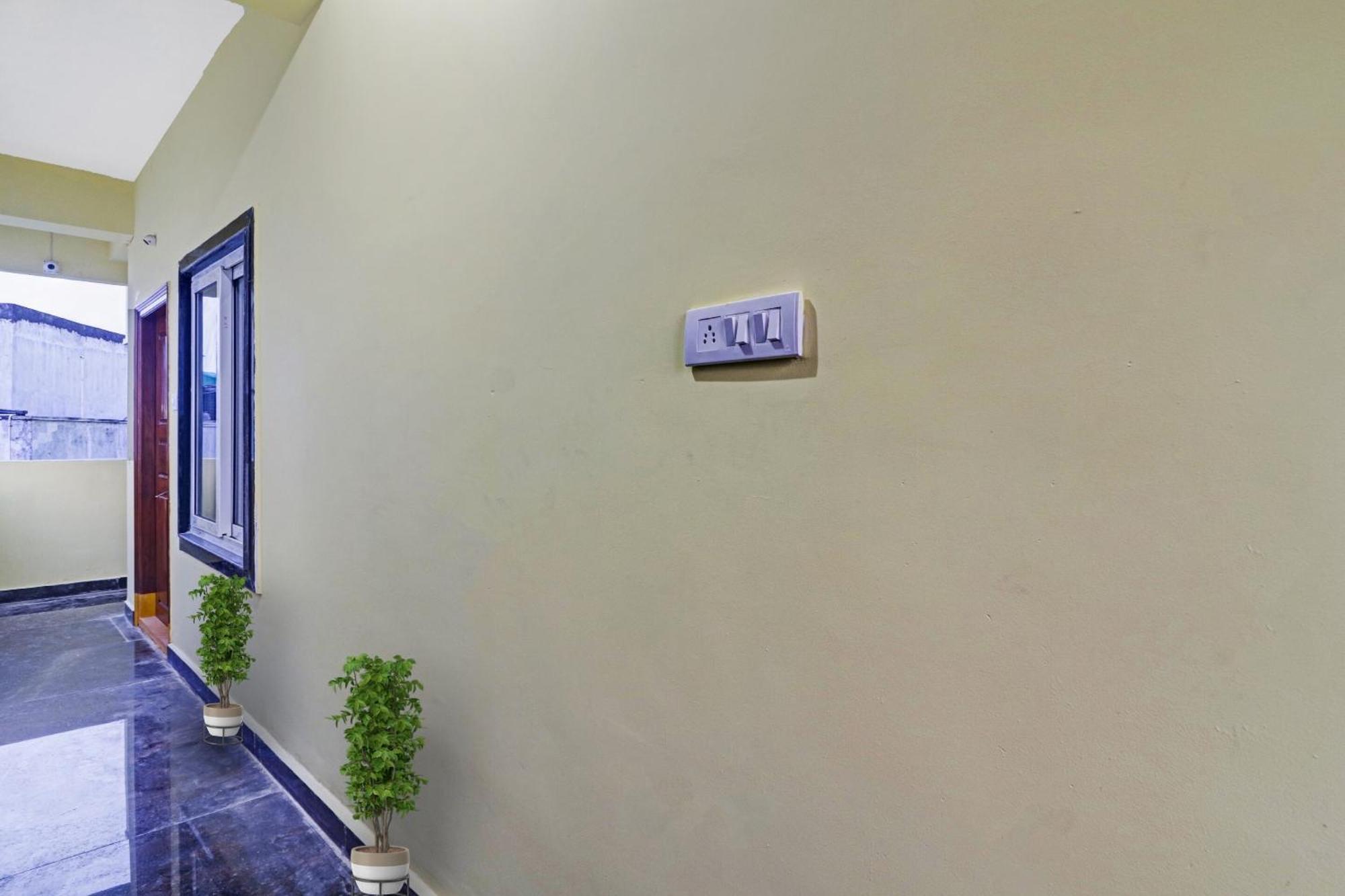 Hotel O Hanuma Residency Sururnagar Экстерьер фото