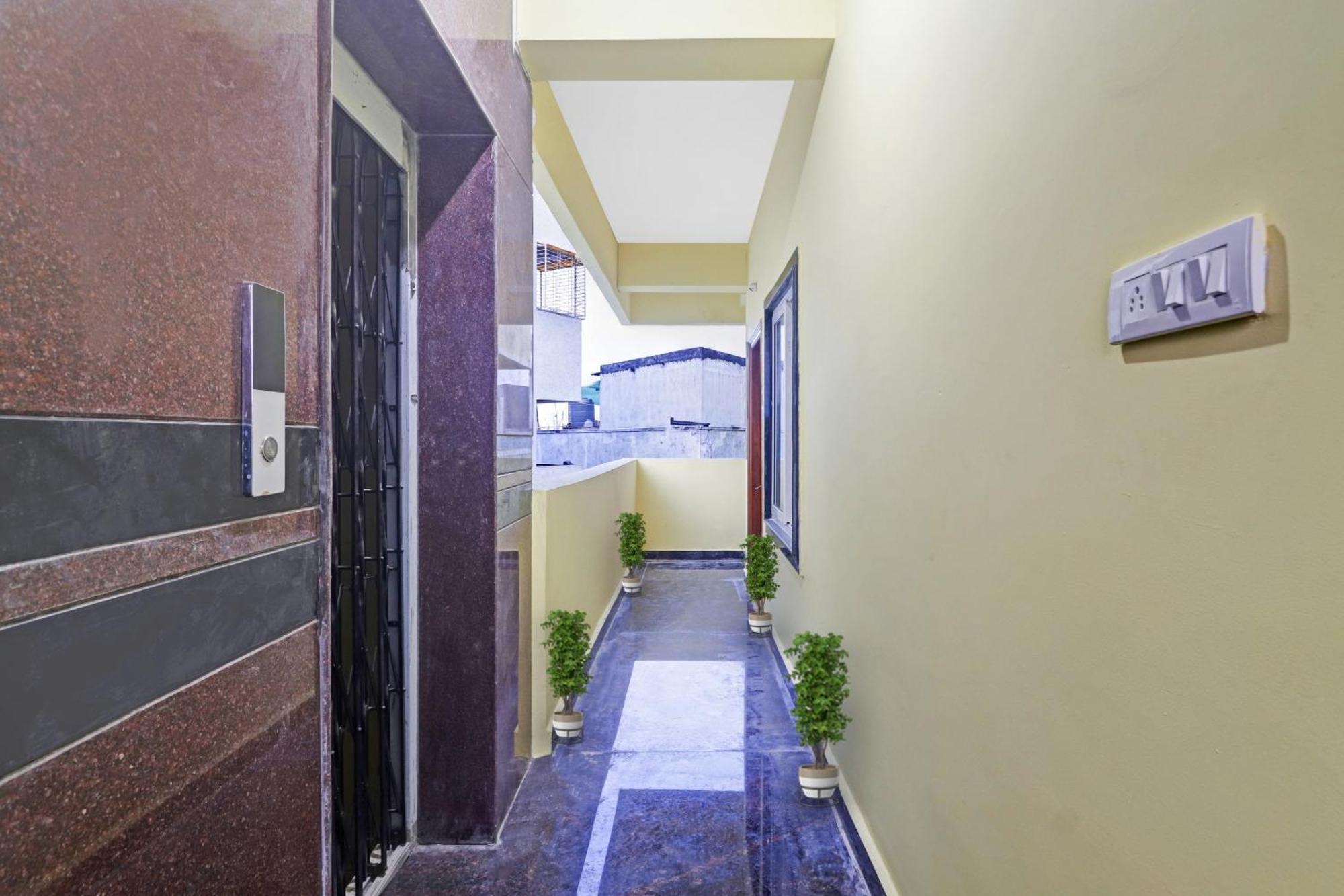 Hotel O Hanuma Residency Sururnagar Экстерьер фото