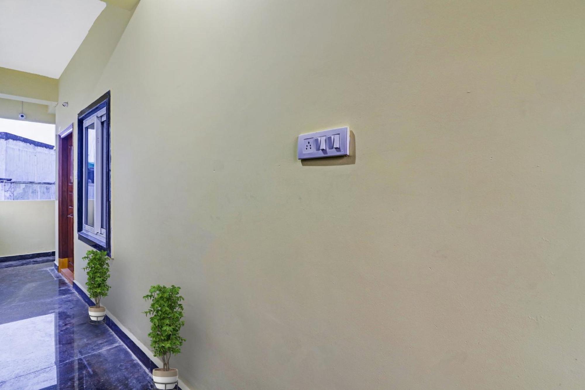 Hotel O Hanuma Residency Sururnagar Экстерьер фото